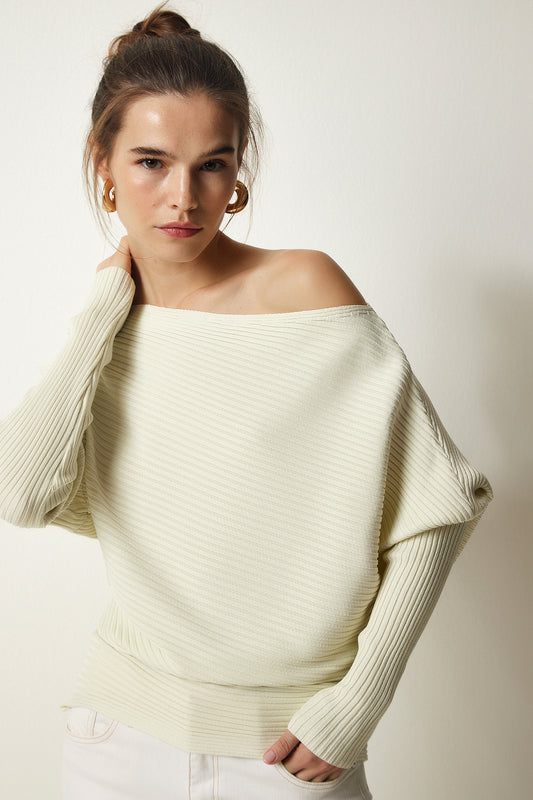Happiness İstanbul Women's Cream Asymmetrical Collar Ribbed Sweater Women