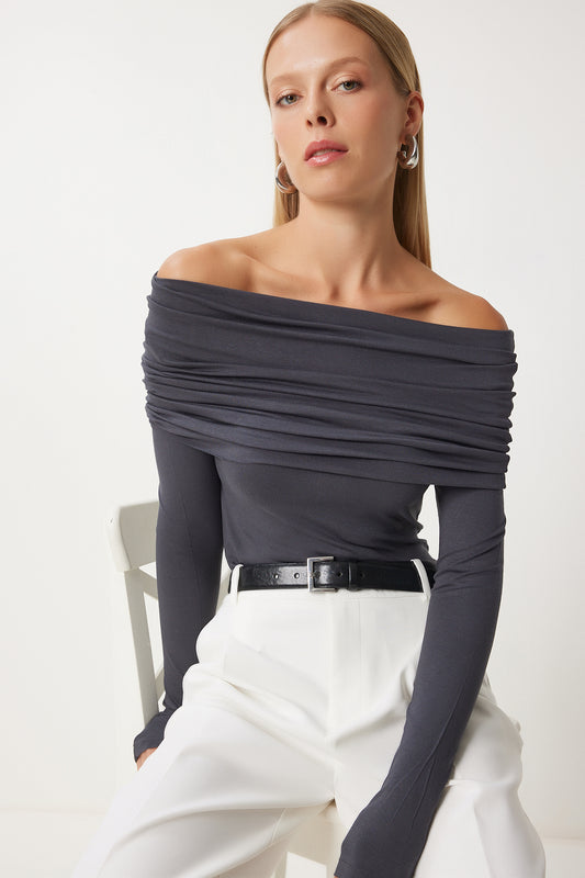 Happiness İstanbul Women's Smoked Carmen Collar Saran Knitted Blouse Women