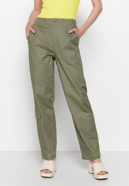 NUCESARINA PANT Women